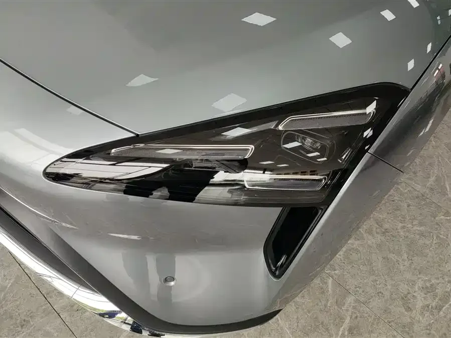 Baojun Sea of Clouds Baojun Yunhai 2024 600km pure electric version 2025 — миниатюра 2