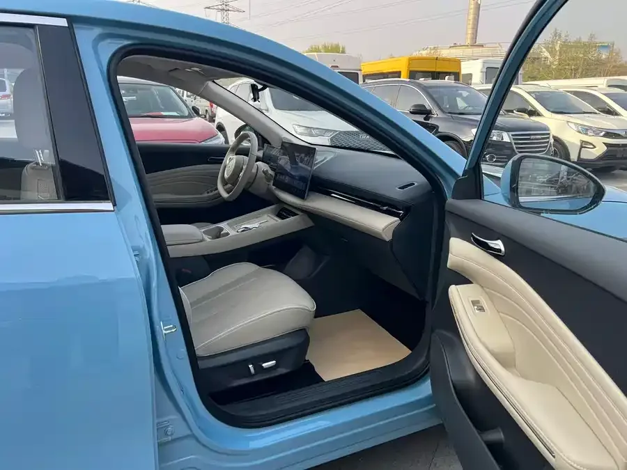 Baojun Sea of Clouds Baojun Yunhai 2025 500km Pure Electric Travel Edition 2025 — миниатюра 3