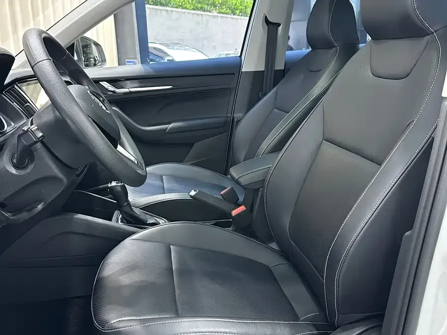 Skoda Kamiq Komic 2023 1.5L automatic comfort version 2023 — миниатюра 4