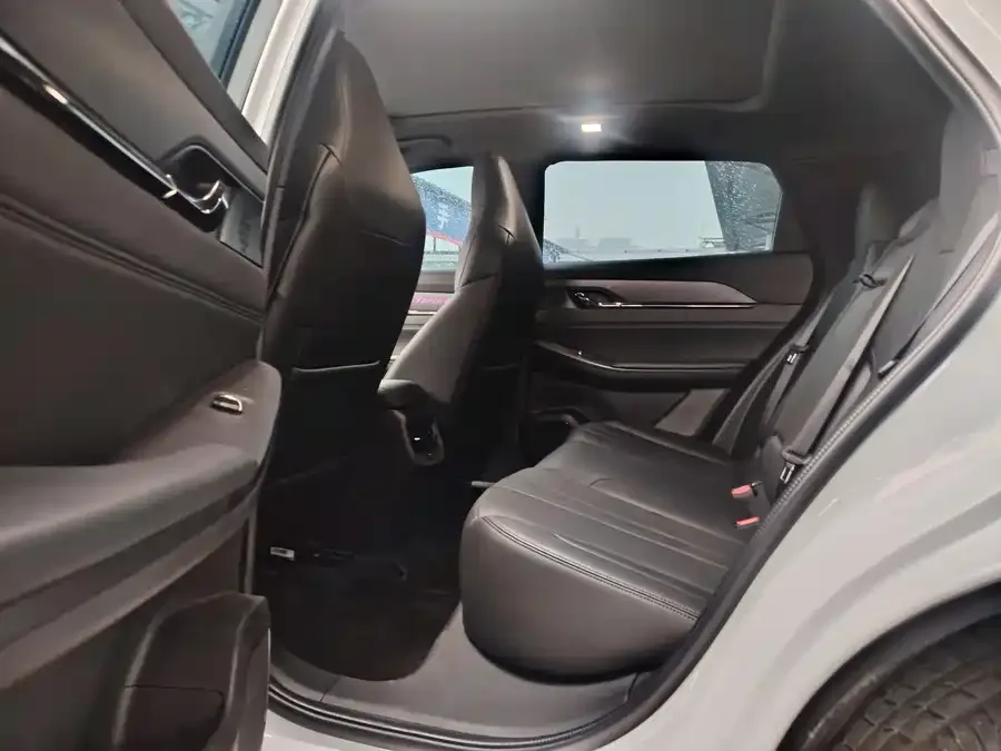 display 06 Shijie 06 2025 model 520km 2025 — миниатюра 3