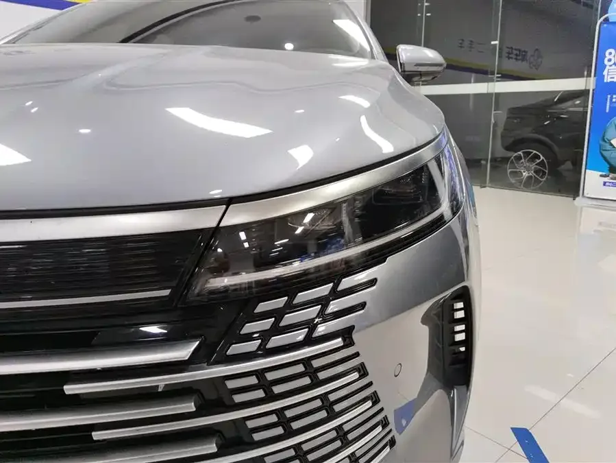 BYD destroyer 05 Destroyer 05 2024 Glory Edition DM-i 120KM Premium Edition 2024 — миниатюра 2