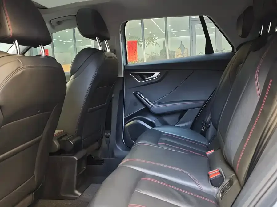 Audi Q2L 2024 35TFSI Progressive Elegant Edition 2024 — миниатюра 2