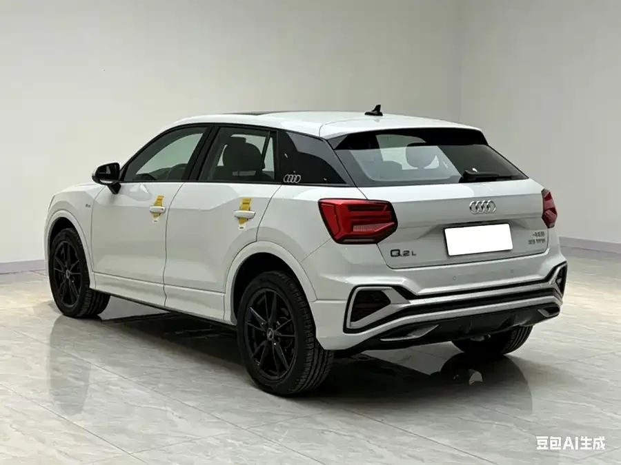 Audi Q2L 2024 35TFSI Progressive Dynamic Edition 2024 — миниатюра 2