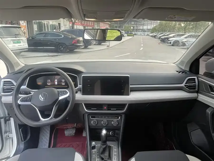 Volkswagen Tiguan (Tharu) Tuyue 2023 300TSI 2WD Crescent Edition 2024 — миниатюра 2