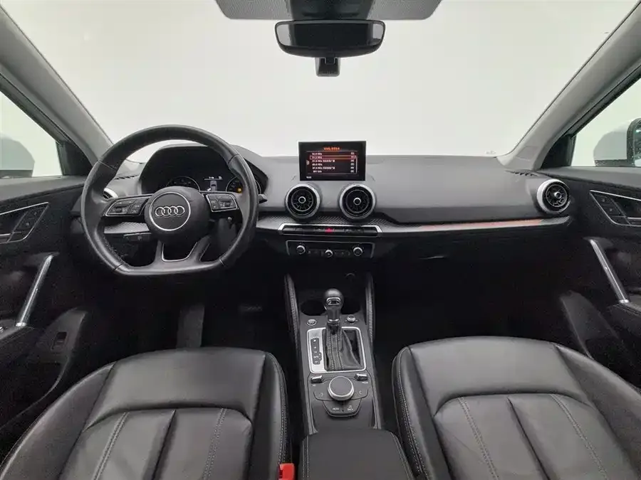 Audi Q2L 2022 35 TFSI Fashion Dynamic Edition 2023 — миниатюра 2