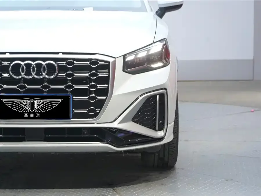 Audi Q2L 2024 35TFSI Fashion Dynamic Edition 2024 — миниатюра 3
