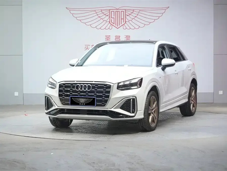 Audi Q2L 2024 35TFSI Fashion Dynamic Edition 2024 — фото 1, купить с доставкой в Москву