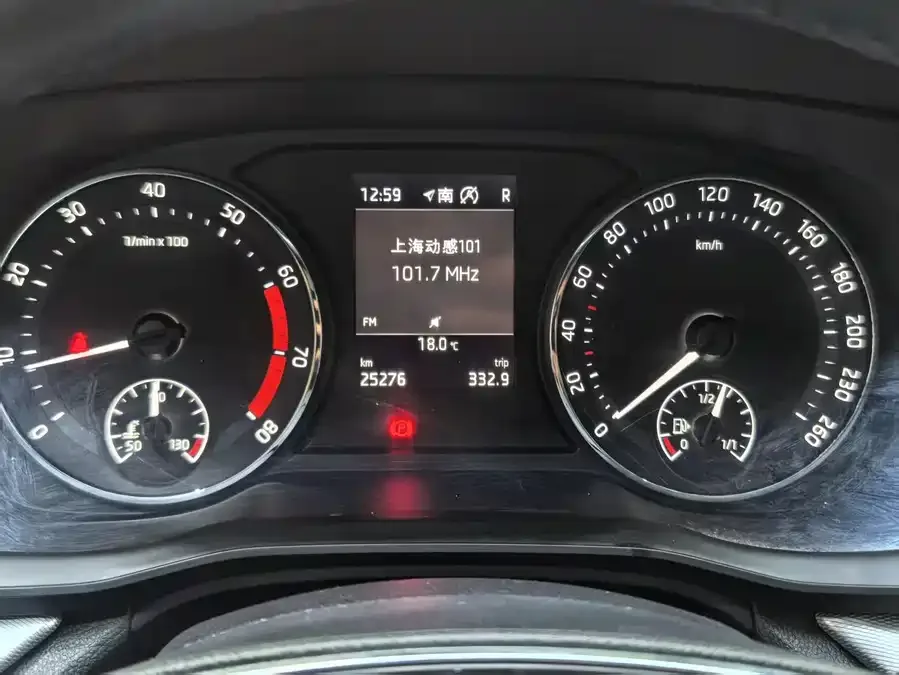 Skoda Octavia Octavia 2022 PRO TSI280 Premium Edition 2022 — миниатюра 5