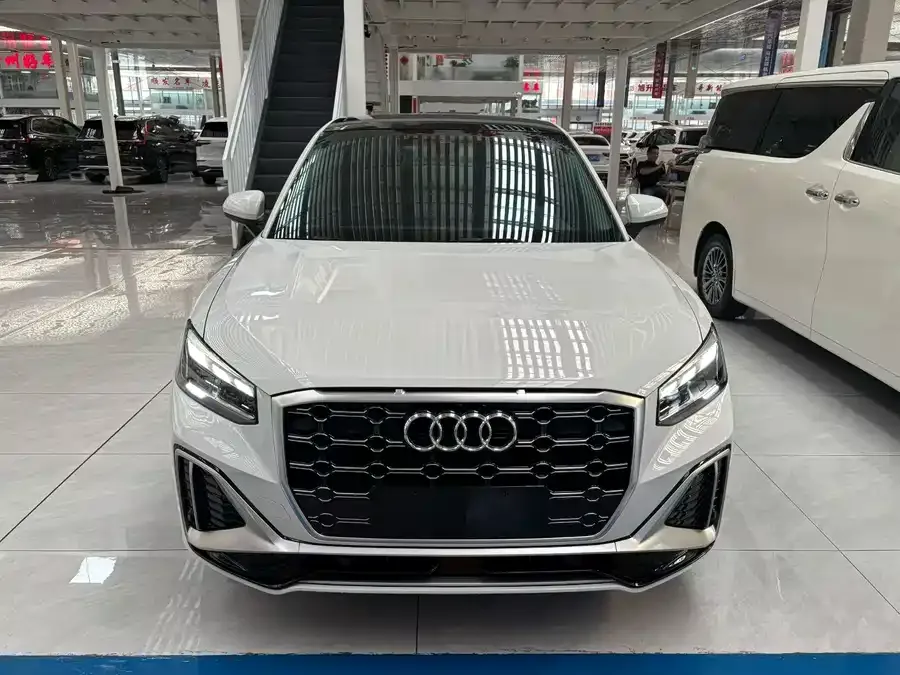 Audi Q2L 2021 35 TFSI Progressive Dynamic Edition 2022 — миниатюра 3