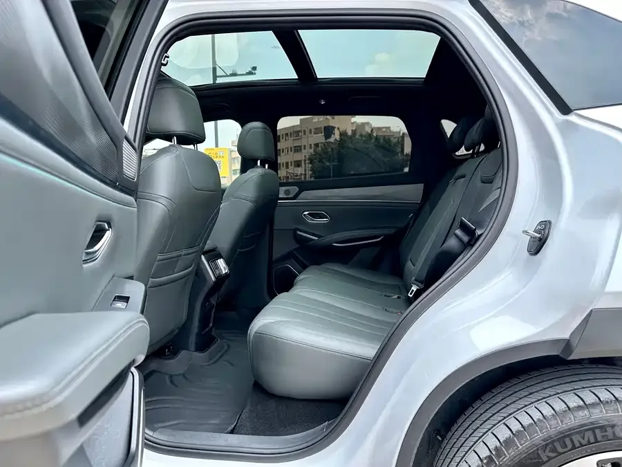 BYD Song L DM-i Song L DM-i 2025 Intelligent Driving Edition 112km Leading Model 2025 — миниатюра 5