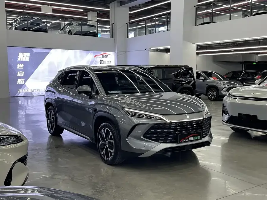 BYD Song L DM-i Song L DM-i 2025 Intelligent Driving Edition 160km Beyond Edition 2025 — миниатюра 2