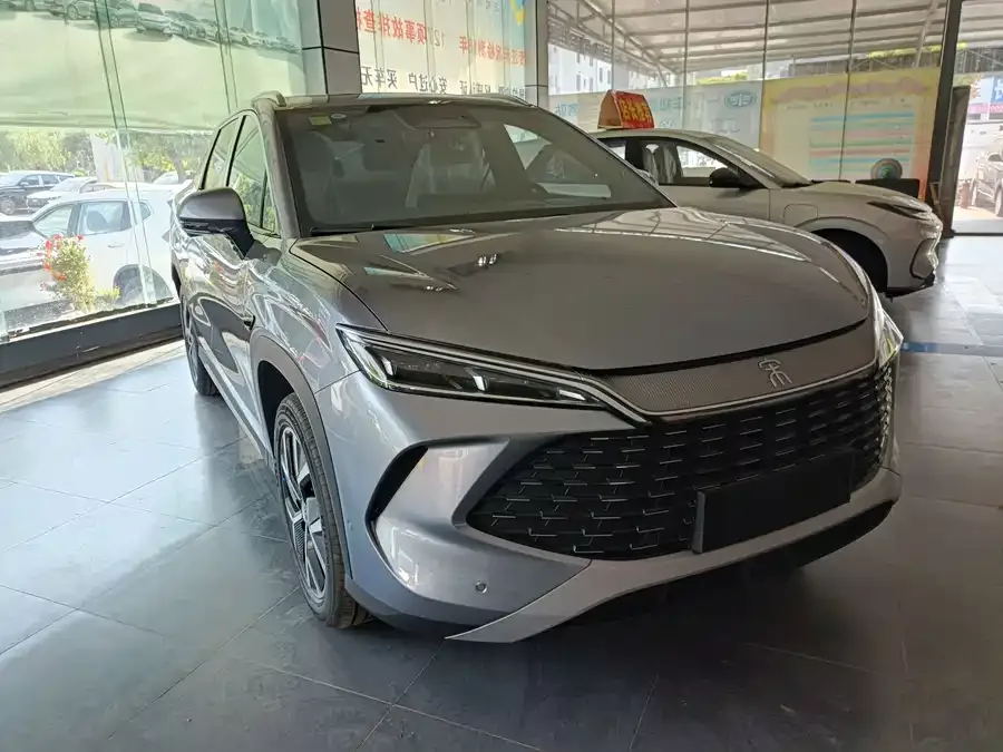 BYD Song L DM-i Song L DM-i 2026 200KM Super Edition 2026 — миниатюра 3