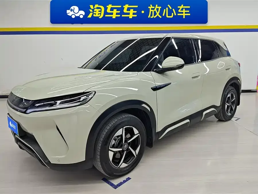 BYD Yuan UP Yuan UP 2024 401KM Leading Model 2025 — фото 1, купить с доставкой в Москву