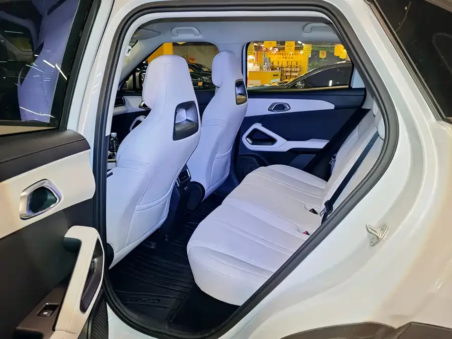 BYD Yuan UP Yuan UP 2025 Smart Driving Edition 401KM Vitality Edition 2026 — миниатюра 2