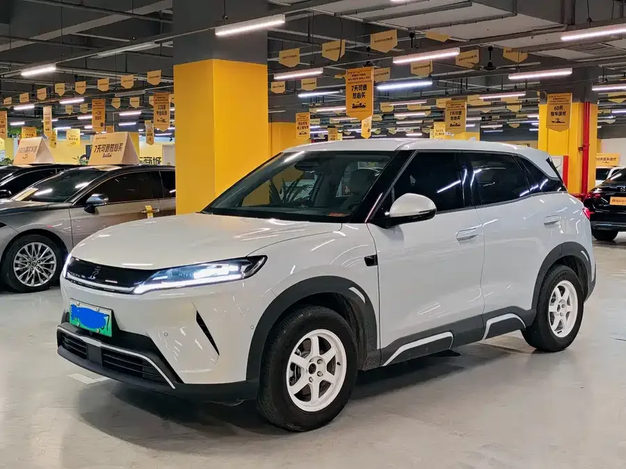 BYD Yuan UP Yuan UP 2025 Smart Driving Edition 401KM Vitality Edition 2026 — фото 1, купить с доставкой в Москву