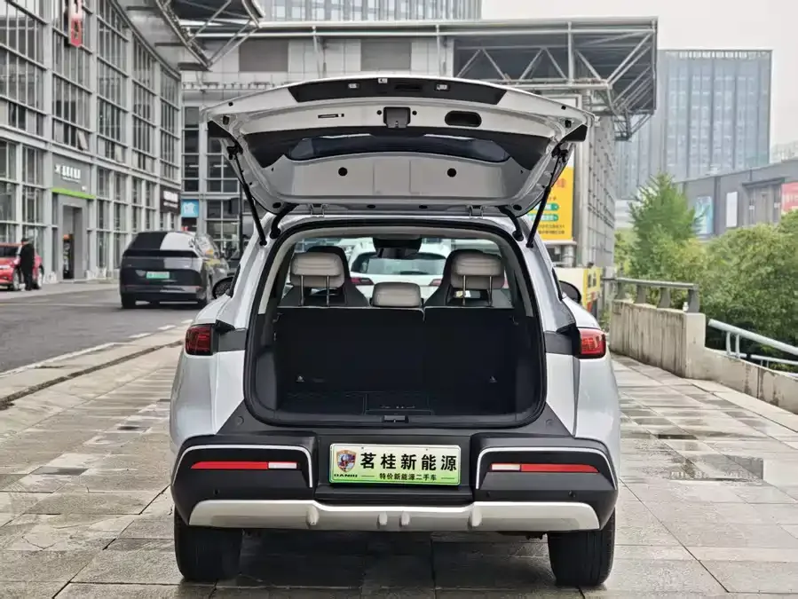 BYD Yuan UP Yuan UP 2025 Smart Driving Edition 401KM Vitality Edition 2025 — миниатюра 2