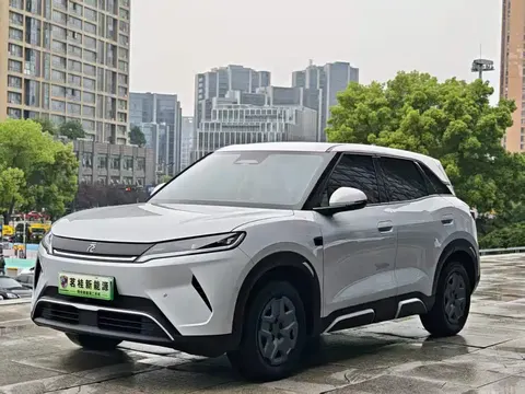 BYD Yuan UP 2025 купить в Москве