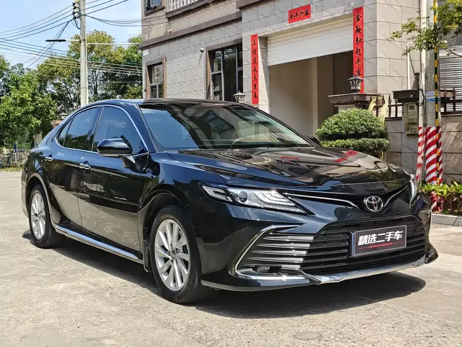 Toyota Camry Camry 2023 2.0G Deluxe Edition 2023 — миниатюра 3