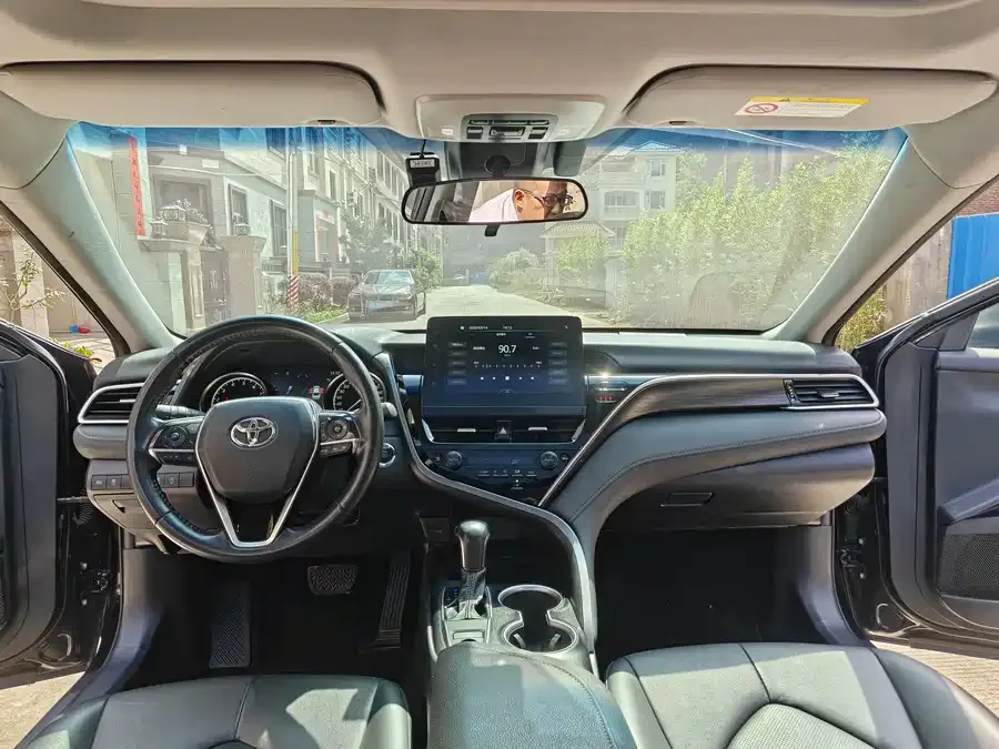 Toyota Camry Camry 2023 2.0G Deluxe Edition 2023 — миниатюра 5