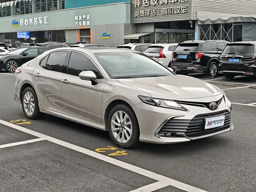 Toyota Camry Camry 2021 2.0G Deluxe Edition 2023 — миниатюра 3