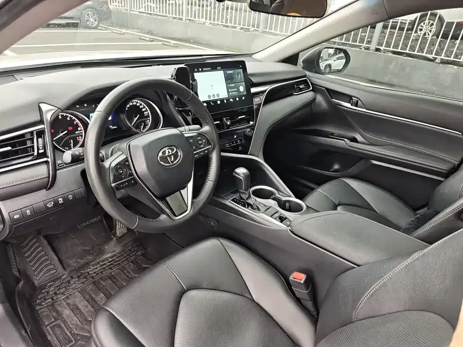 Toyota Camry Camry 2021 2.0G Deluxe Edition 2023 — миниатюра 4