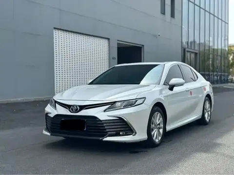 Toyota Camry 2023 купить в Москве