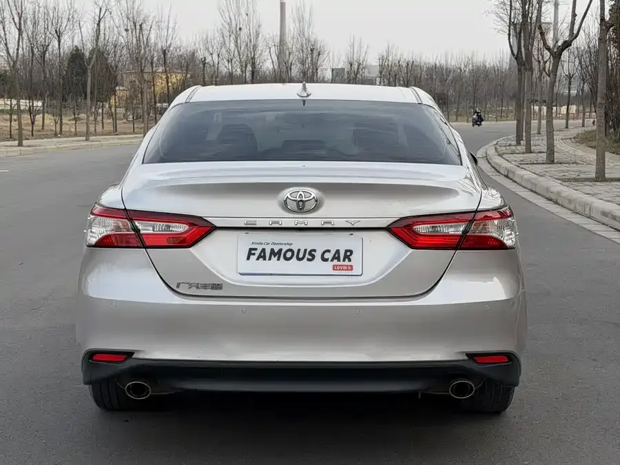 Toyota Camry Camry 2021 2.0G Deluxe Edition 2022 — миниатюра 2