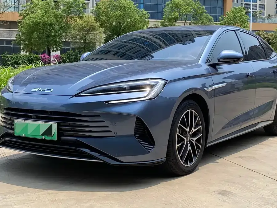 BYD seal Haibao 2024 Glory Edition DM-i 1.5L 121km Luxury 2024 — фото 1, купить с доставкой в Москву