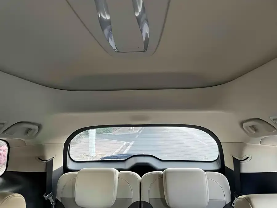 BYD Song MAX New Energy Song MAX New Energy 2022 DM-i 105KM Executive Edition 2022 — миниатюра 4