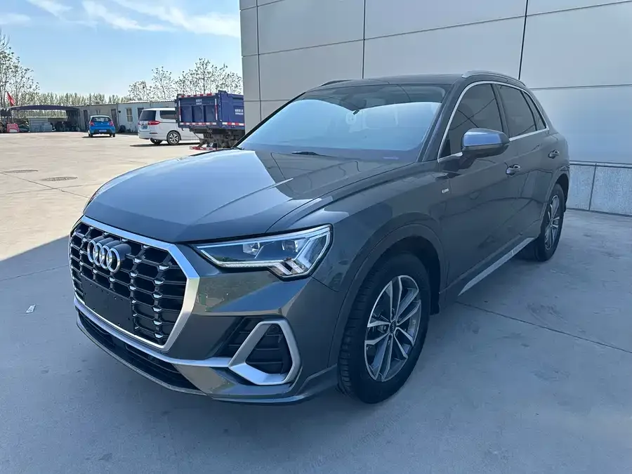 Audi Q3 2023 35 TFSI Progressive Dynamic Edition (1.4T) 2023 — фото 1, купить с доставкой в Москву