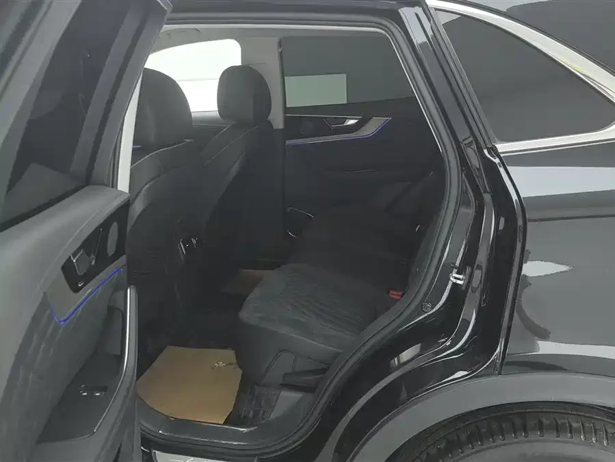 Hongqi HS5 Hongqi HS5 2022 facelift 2.0T Zhilian Qixiang four-wheel drive version 2023 — миниатюра 5