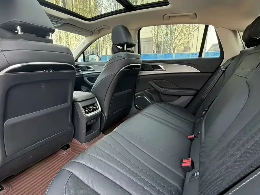 Hongqi H5 Hongqi H5 2023 2.0T Automatic Intelligent Connection Flagship Chang Edition 2023 — миниатюра 2