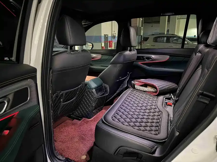GAC Trumpchi GS8 Trumpchi GS8 2022 Pilot Series 2.0TGDI 2WD Luxury Smart Edition (7 Seaters) 2022 — миниатюра 2
