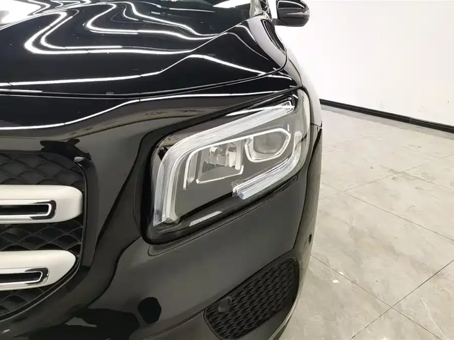 Mercedes-Benz GLB-Class Mercedes-Benz GLB 2022 facelift GLB 200 Fashion Edition 2022 — миниатюра 2