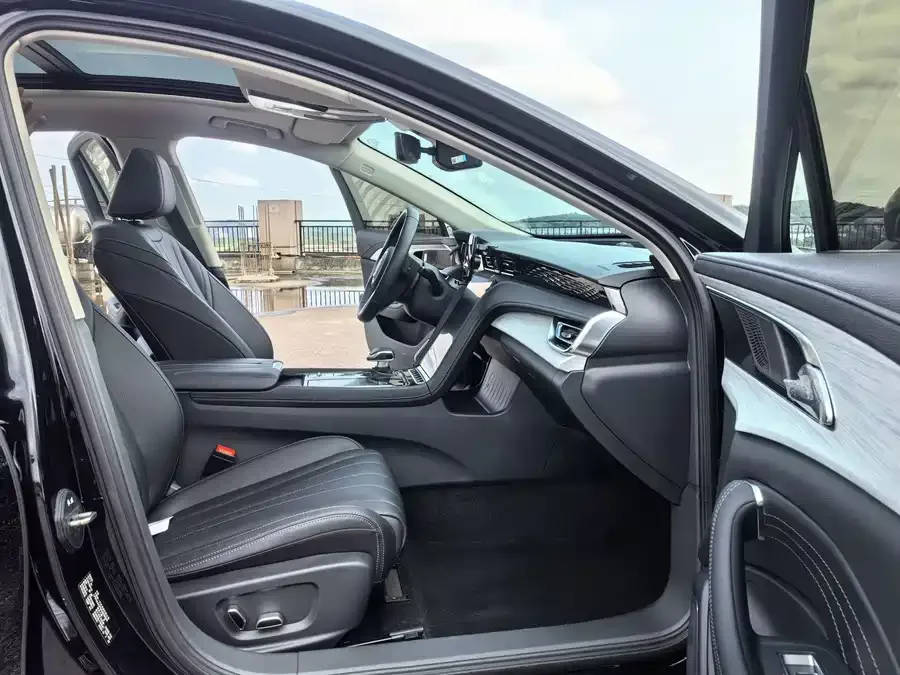 Hongqi H5 Hongqi H5 2024 2.0T Automatic Intelligent Connection Flagship Chang Edition 2024 — миниатюра 2