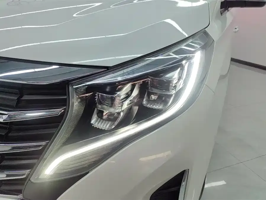 GAC Trumpchi M8 Trumpchi M8 2021 Facelift Lingxiu Series 390T Deluxe Edition 2022 — миниатюра 2
