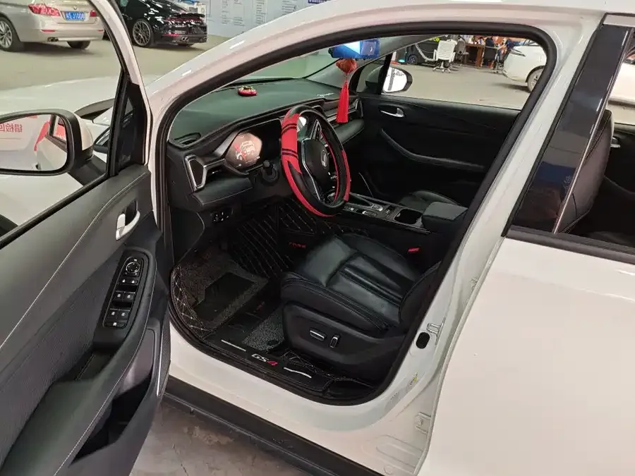 GAC Trumpchi GS4 Trumpchi GS4 2022 270T Automatic Intelligent Driving Flagship Edition 2022 — миниатюра 2