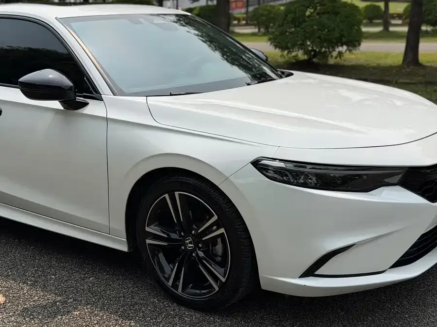Honda Integra Stylish 2023 HATCHBACK 240TURBO CVT Magic NightDeluxe Edition 2024 — миниатюра 2