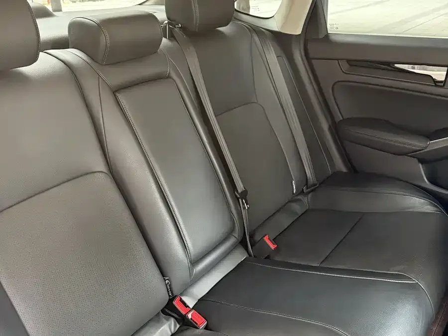 Honda Integra Stylish 2023 240TURBO CVT Smart Edition 2024 — миниатюра 3