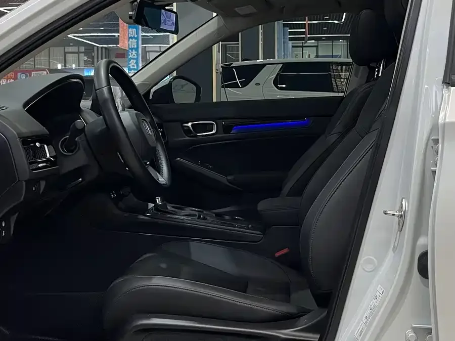 Honda Integra Stylish 2023 240TURBO CVT Deluxe Edition 2023 — миниатюра 4