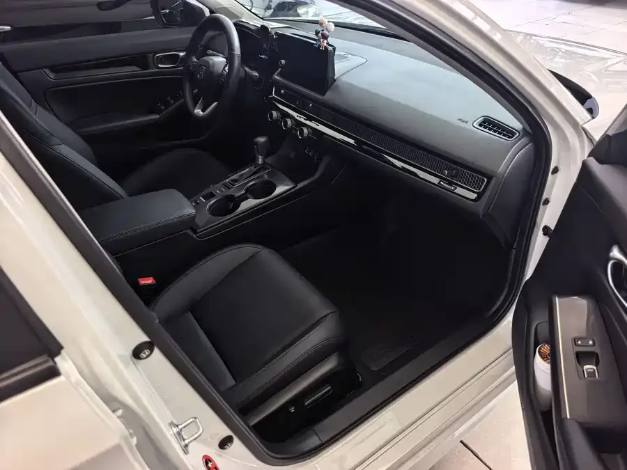 Honda Integra Stylish 2023 240TURBO CVT Deluxe Edition 2023 — миниатюра 2