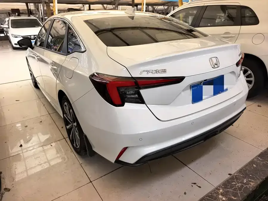 Honda Integra Stylish 2023 240TURBO CVT Deluxe Edition 2023 — миниатюра 4