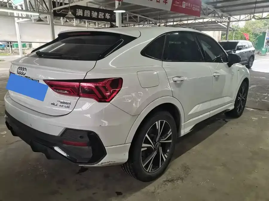 Audi Q3 Sportback 2022 40 TFSI Fashion Edition 2022 — миниатюра 4