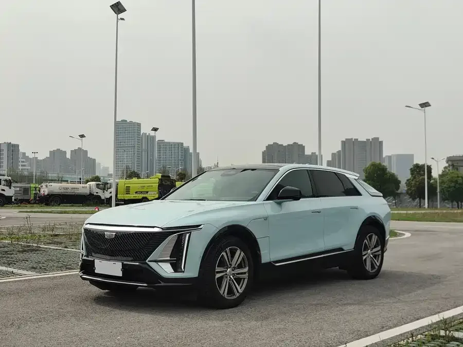 Cadillac IQ Ruige IQ Ruige 2022 rear-wheel drive long-life premium version 2024 — фото 1, купить с доставкой в Москву