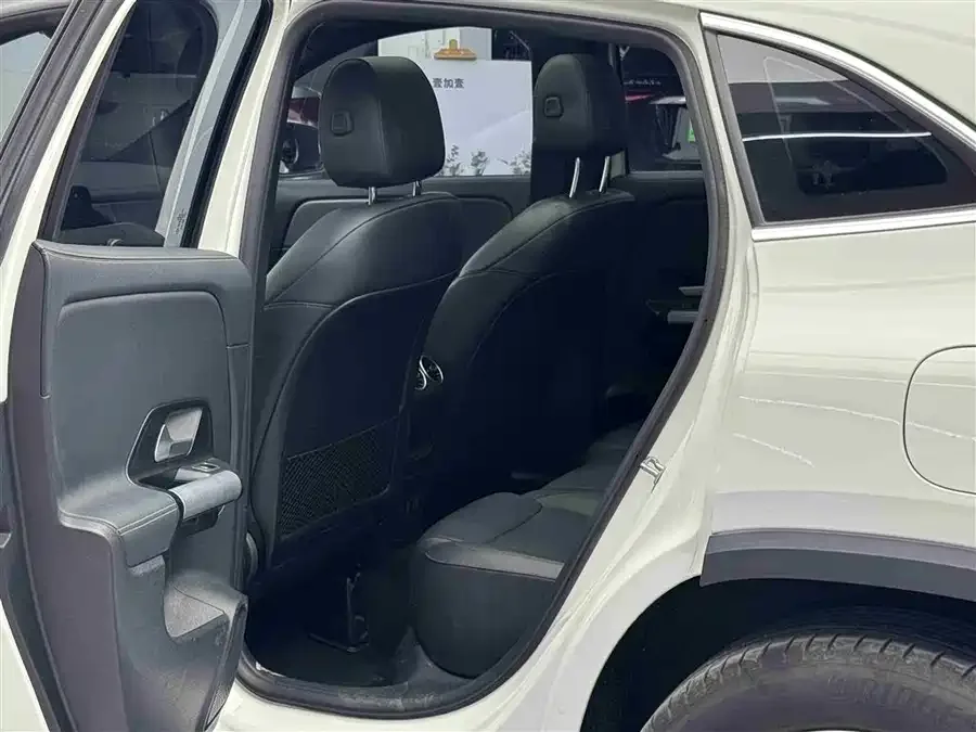 Mercedes-Benz GLA Mercedes-Benz GLA 2022 facelift model 2 GLA 200 2022 — миниатюра 4