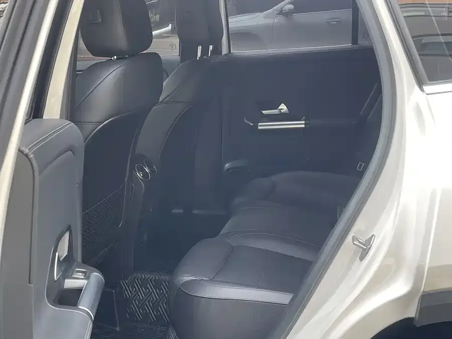 Mercedes-Benz GLA Mercedes-Benz GLA 2022 facelift GLA 200 2022 — миниатюра 4