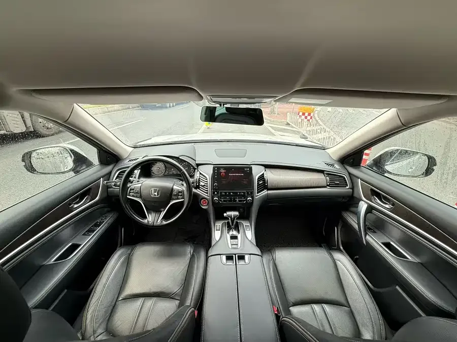 Honda Avancier 2020 Crown Road 240TURBO 2WD Comfort Edition 2022 — миниатюра 4