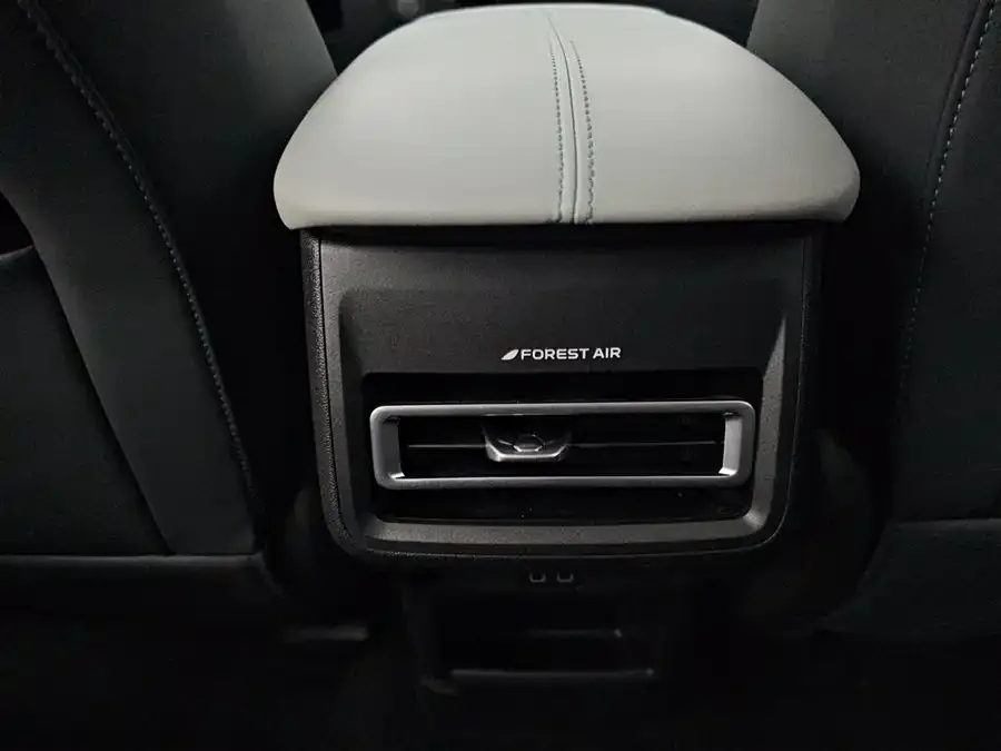 Changan UNI-Z Changan UNI-Z 2025 1.5T Luxury Edition 2024 — миниатюра 4