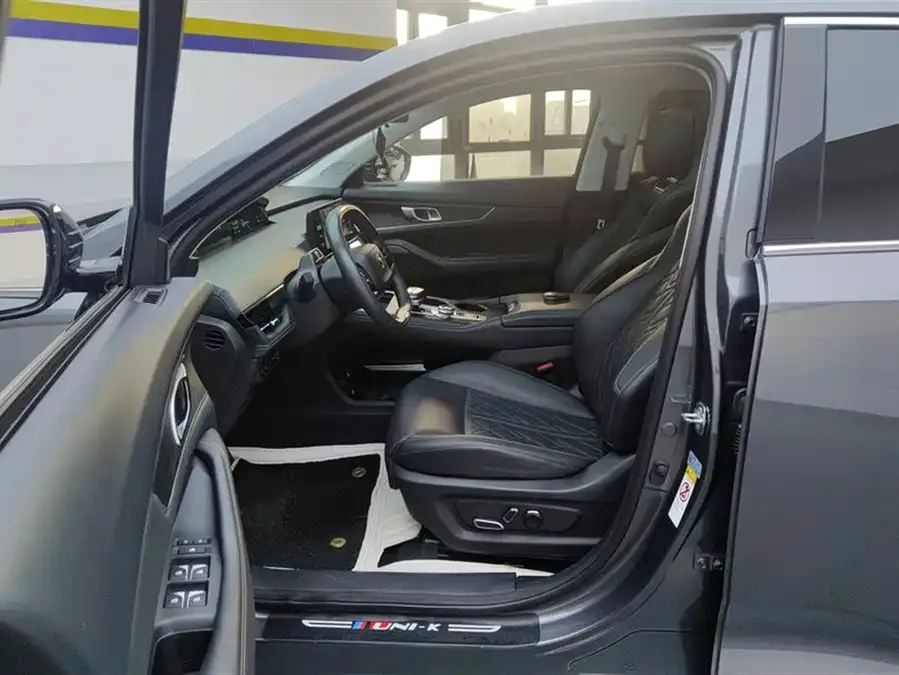 Changan UNI-K Changan UNI-K iDD 2022 Blue Whale iDD 130km 1.5T Premium Edition 2022 — миниатюра 3