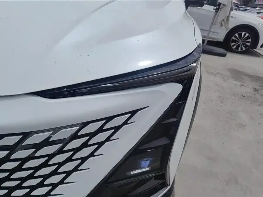 Changan UNI-T Changan UNI-T 2022 1.5T Sports Edition Premium Edition 2022 — миниатюра 2